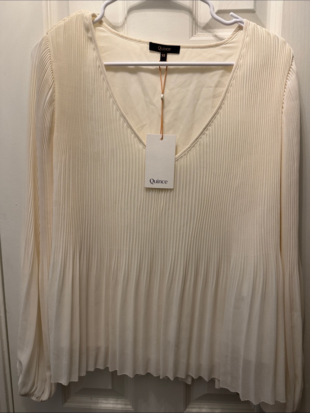 Quince Cream Pleated V-Neck Long Sleeve Dress